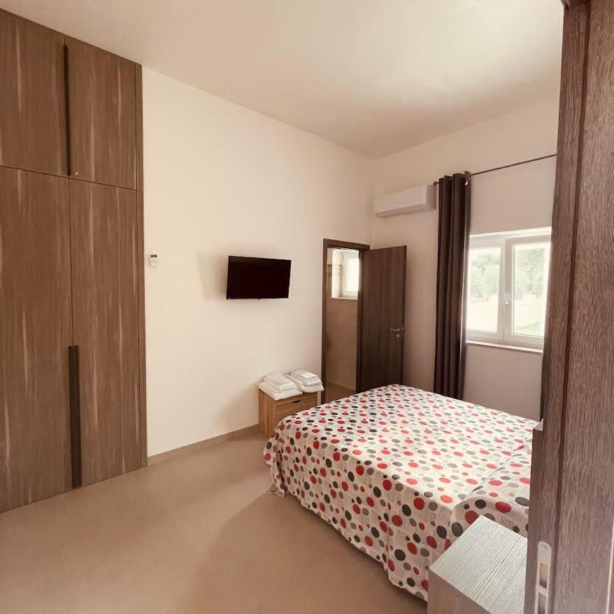 U Ceccenate Bed and Breakfast Montalbano  Buitenkant foto