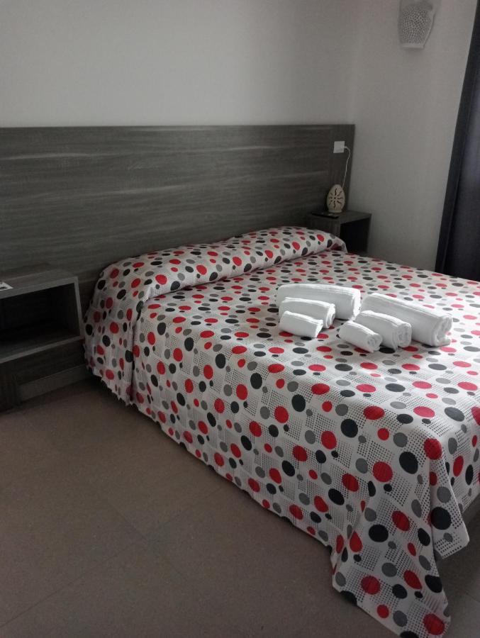 U Ceccenate Bed and Breakfast Montalbano  Buitenkant foto