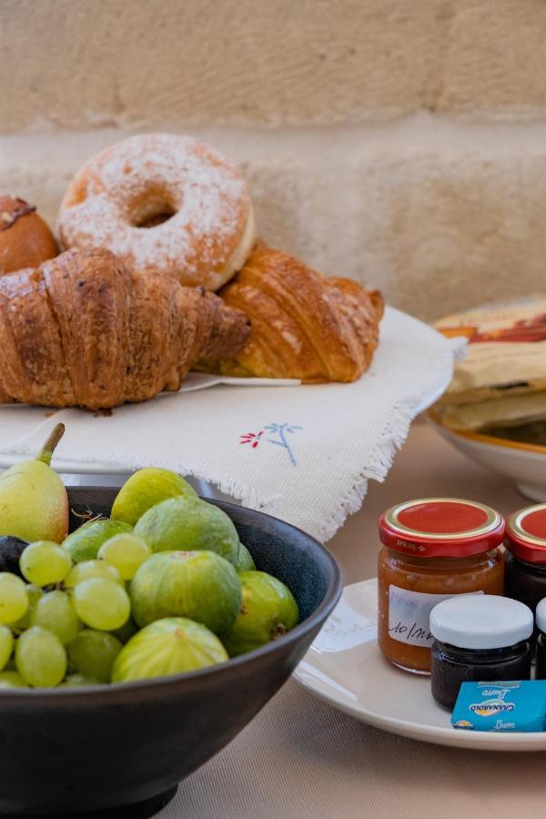 U Ceccenate Bed and Breakfast Montalbano  Buitenkant foto